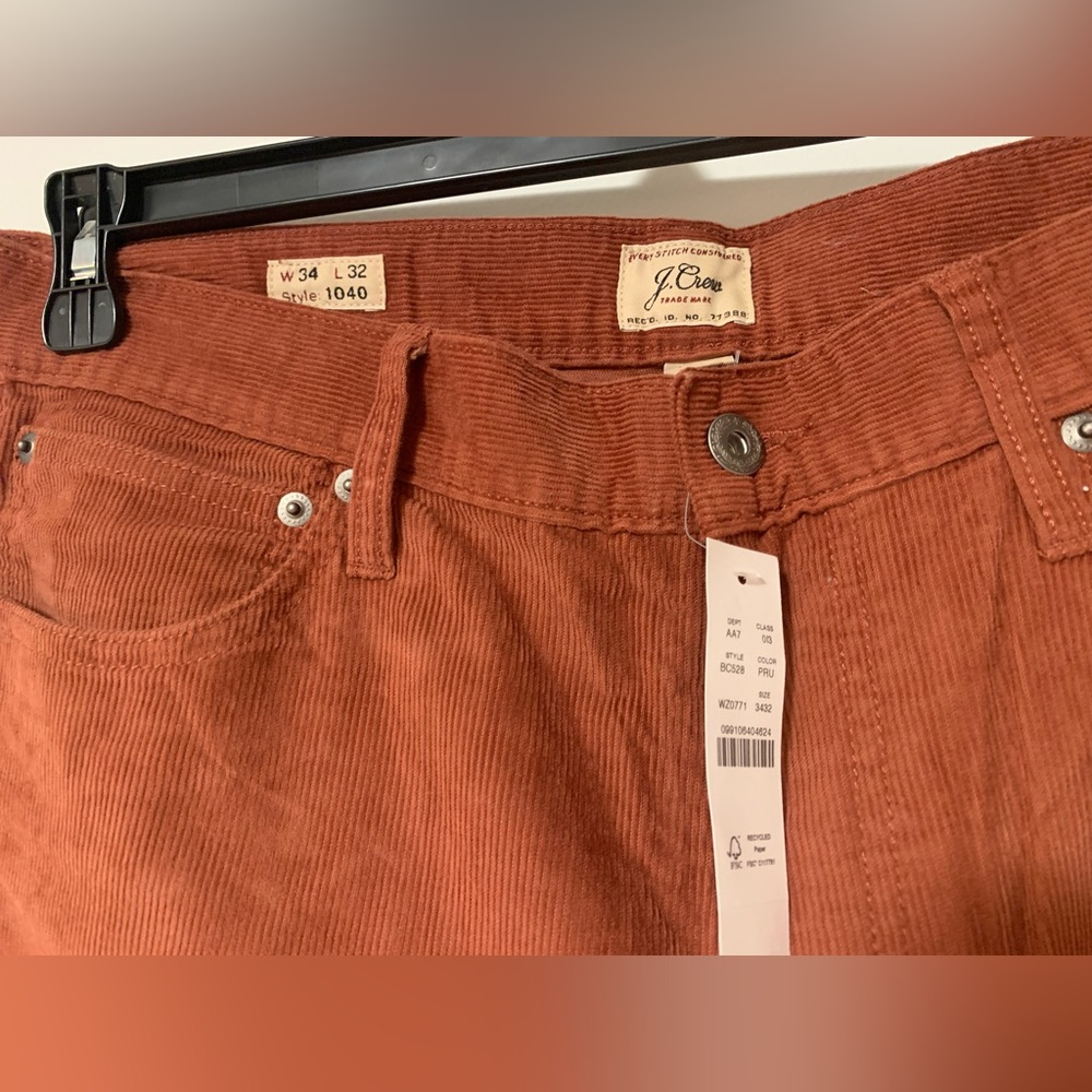 Jcrew 1040 Athletic-fit pant in corduroy- 34x32. NWT